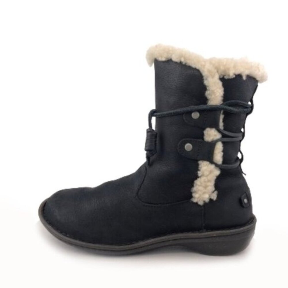 UGG Akadia Black Leather Winter Ankle Boots 6